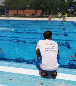 El Ayuntamiento de Zaragoza prepara los cursillos de natación para el verano en 18 piscinas municipales