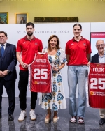 El Ayuntamiento de Zaragoza recibe a los equipos del Casademont