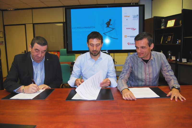 Saucony, nuevo patrocinador de la Media Maratón «Grupo Ibercaja-Ciudad de Zaragoza» por tres años