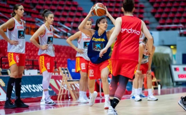 La Selección Femenina de Baloncesto ya se ejercita en Zaragoza