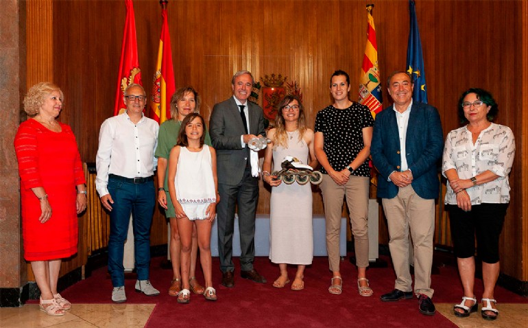 El Ayuntamiento felicita a Nerea Langa por sus cinco medallas en el Mundial Júnior de Patinaje