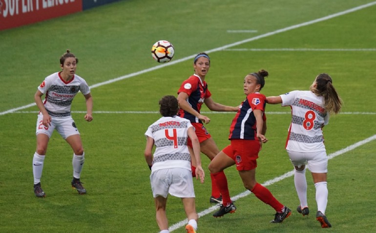 Aragón busca impulsar el deporte entre las mujeres y evitar que lo abandonen