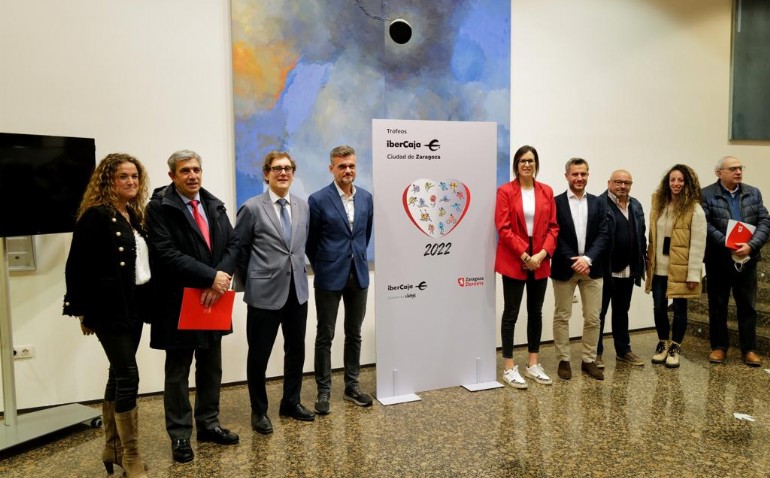 Ayuntamiento e Ibercaja renuevan su colaboración para los Trofeos Ciudad de Zaragoza