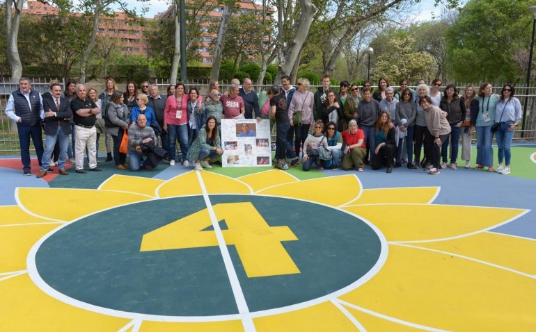 El Parque Bruil estrena la pista de baloncesto Pilar Valero