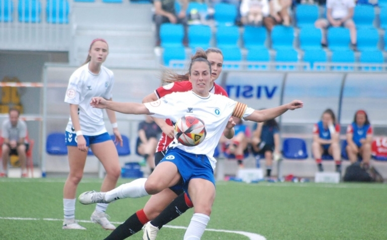 Lucía Fuertes, capitana del Zaragoza CFF, sufre una rotura de ligamentos y menisco interno
