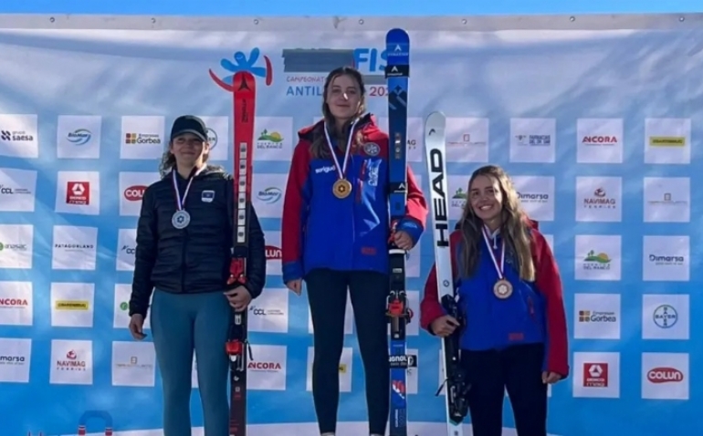 La esquiadora aragonesa Martina Terrén se proclama doble campeona nacional en Chile