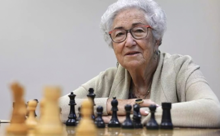 Amelia Burillo: la gran dama del ajedrez