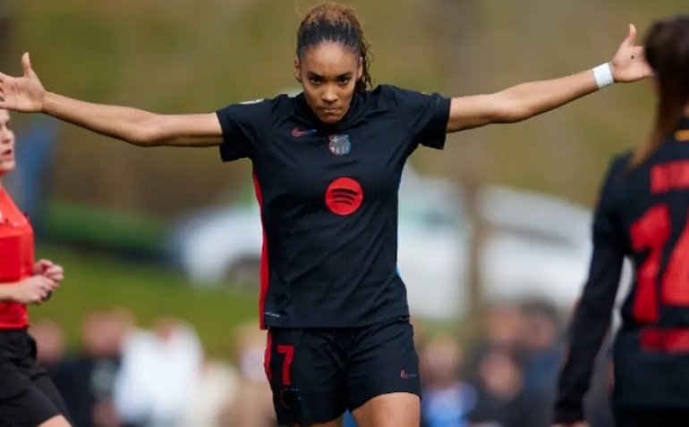 Salma Paralluelo vuelve a sonreír con sus primeros goles de la temporada