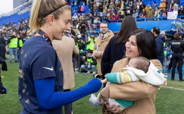Las claves del nuevo convenio del fútbol femenino: aumento del salario mínimo, regulación de la maternidad y botas para todas