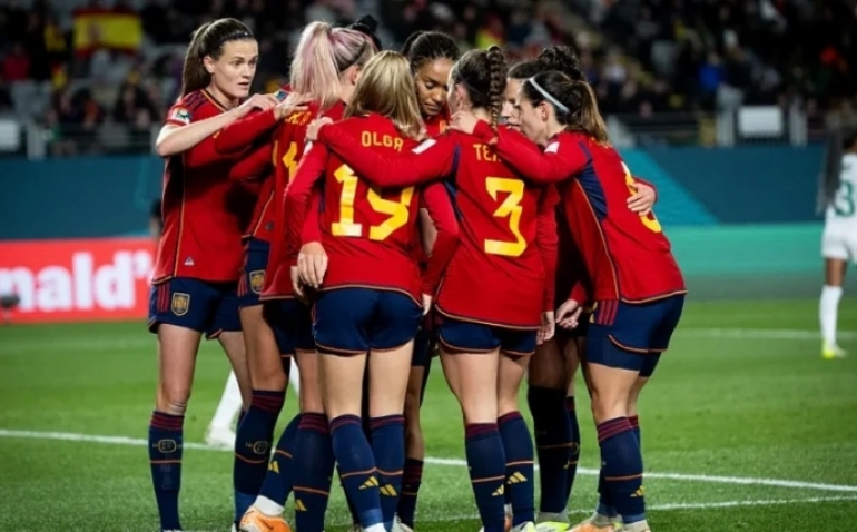 La selección femenina apunta a inaugurar el estadio modular del Parking Norte en Zaragoza