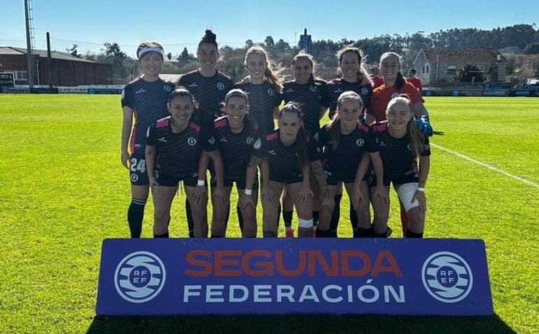 El Zaragoza CFF lo intenta, pero el Villalonga sentencia en Galicia