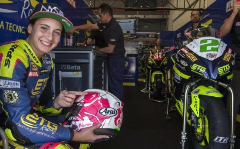 Ana Carrasco, una campeona entre hombres 'pilotando como una chica'