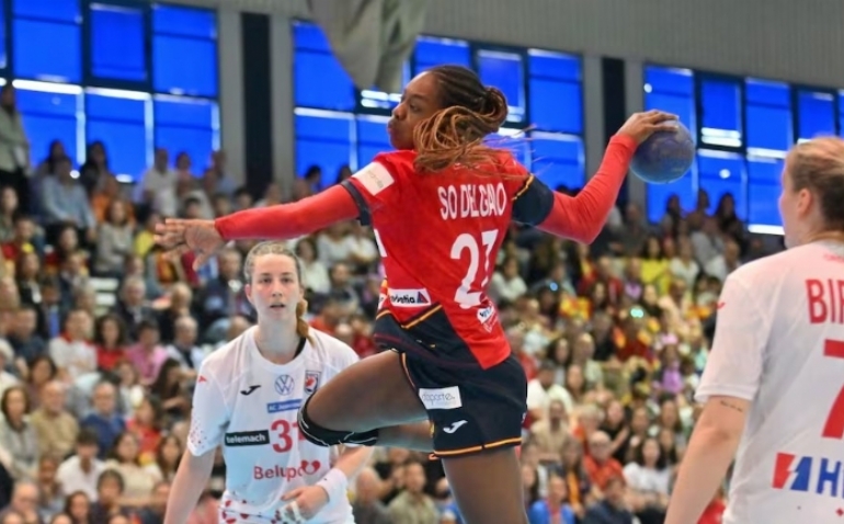 https://as.com/masdeporte/balonmano/las-guerreras-estaran-en-el-mundial-de-alemania-y-holanda-n/