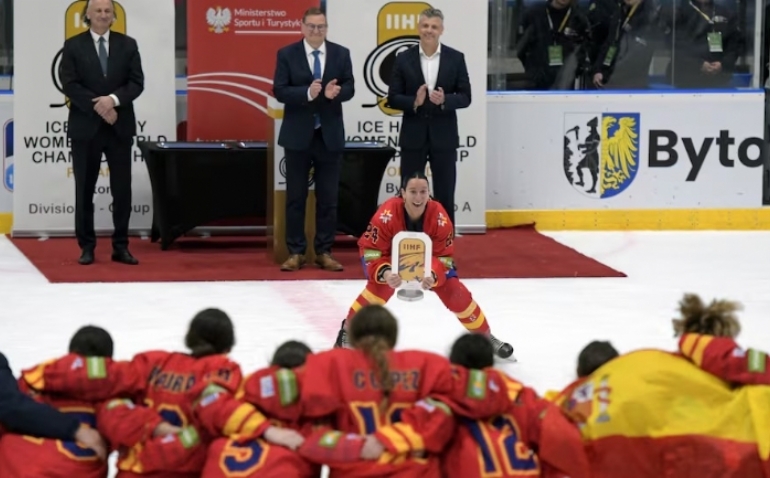 Histórico oro para España en hockey hielo femenino