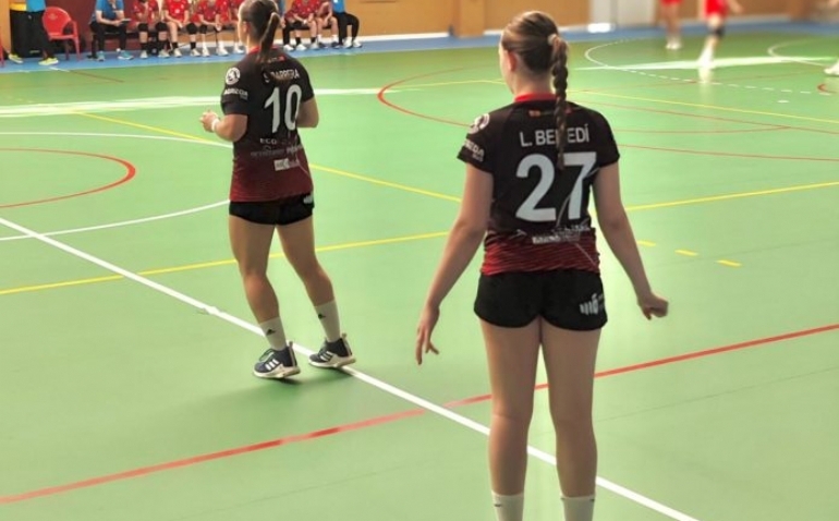 Balonmano Zaragoza da el primer paso hacia el ascenso con una gran remontada en Córdoba (19-27)