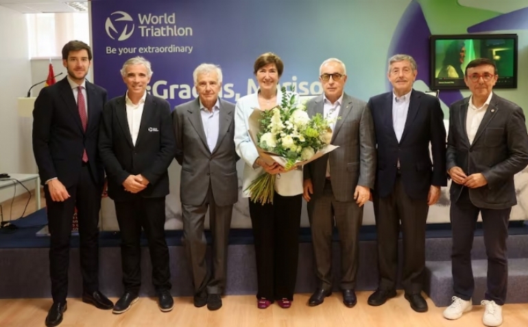 TRIATLÓN El triatlón y el olimpismo homenajean a la “pionera” Marisol Casado