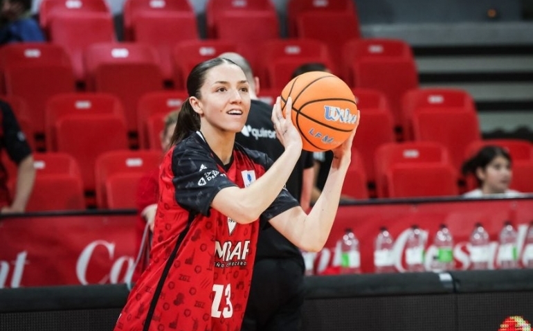 Helena Pueyo: “Tengo que hablar todo, pero estoy súper bien aquí”