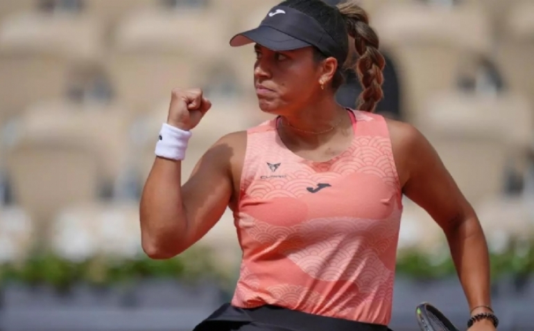 Descomunal Jessica Bouzas: ¡6-0 y 6-1 a la número 9 del mundo