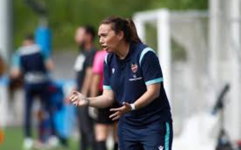 María Pry, nueva coordinadora deportiva de las selecciones femeninas de fútbol