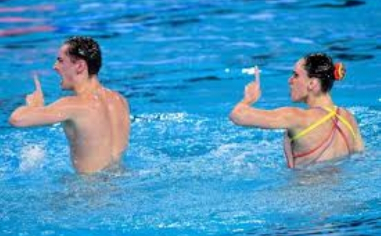 España suma un oro y una plata en el estreno del Europeo de natación artística de Funchal