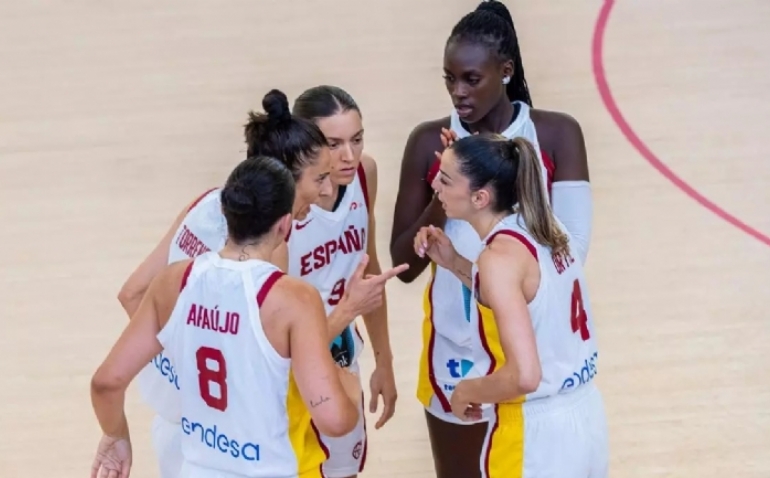 Mariona Ortiz y Helena Pueyo, entre las doce para el Eurobasket