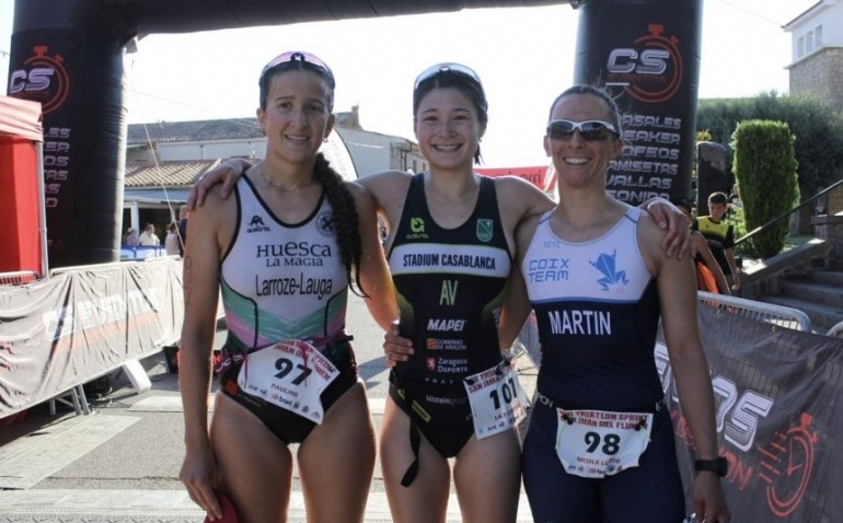 San Juan del Flumen revive su triatlón con un éxito rotundo y protagonismo monegrino