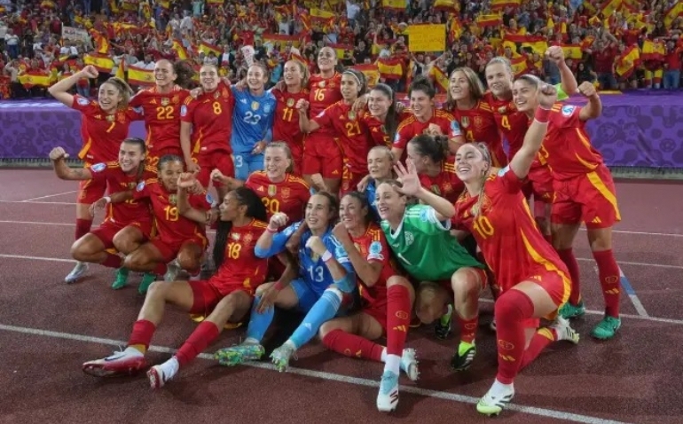 España buscará la ‘triple corona’