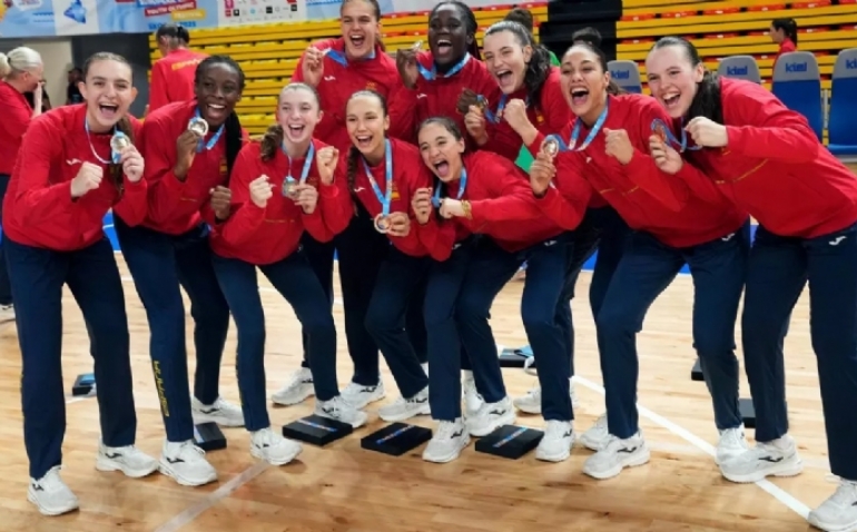CASADEMONT ZARAGOZA  La España de Claudia Lostal y Jotacé Marcos gana el oro en el Festival Olímpico de la Juventud Europea