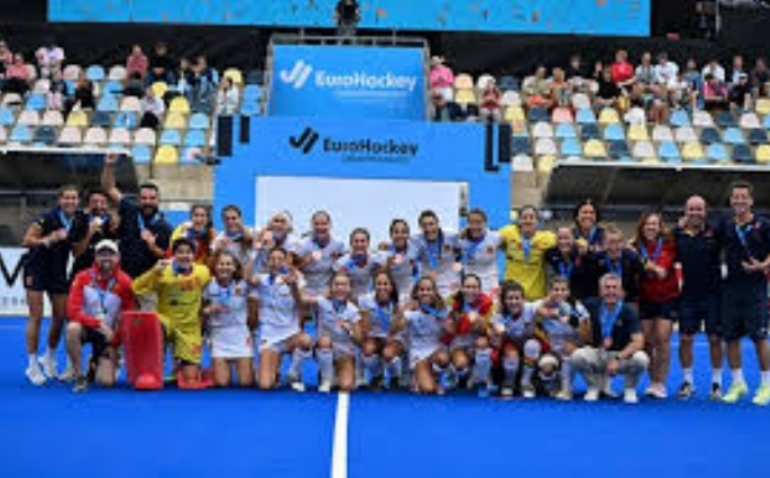 Las 'RedSticks' también se cuelgan el bronce en el Europeo