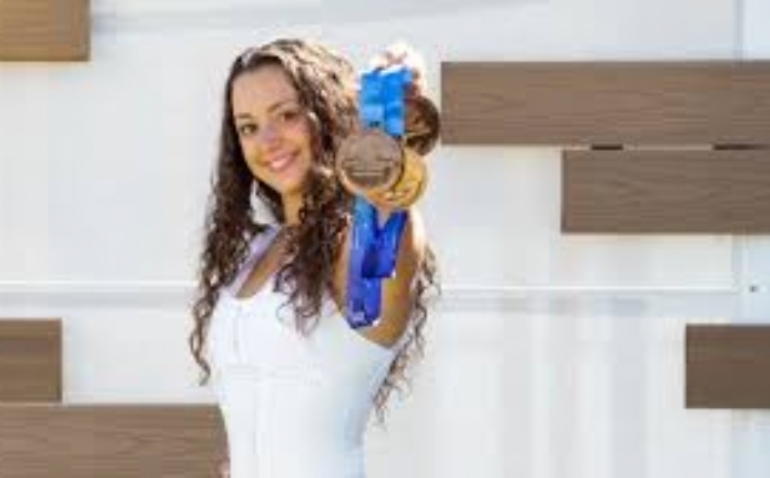 Sara Saldaña, nadadora artística: 