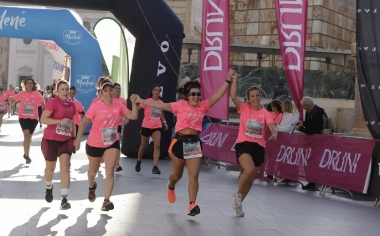 Se abre una lista de espera para inscribirse en la Carrera de la Mujer de Zaragoza 2025