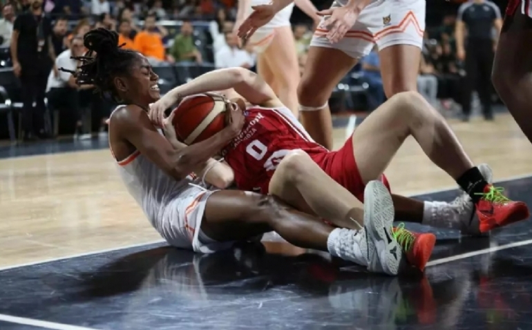 El alma del Casademont estaba en Turquía. La crónica del Mersin-Casademont Zaragoza (72-79)