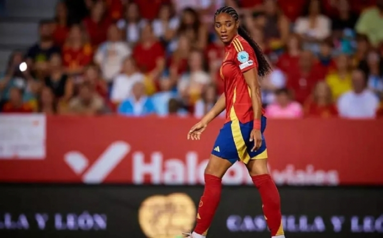 Salma Paralluelo, de 8 a 10 semanas de baja, por una rotura parcial del ligamento lateral