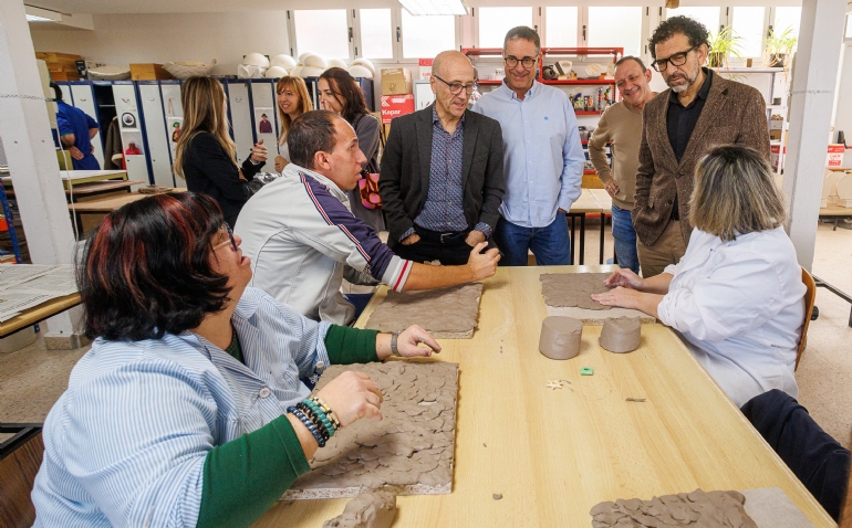 AlmaATADES Cerámica elabora los singulares trofeos de la carrera Ambar Ebrovida