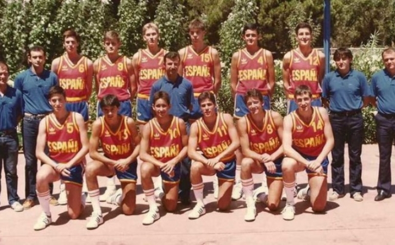 La selección española juvenil de baloncesto de 1985 se reúne en Zaragoza para celebrar el 40º aniversario de su subcampeonato de Europa