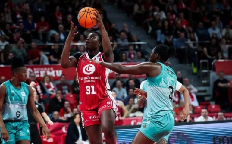 Aminata Gueye tuvo que ir a Urgencias y el Casademont Zaragoza viajará a Hungría entre algodones