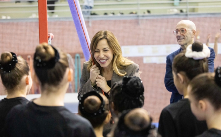 El Ayuntamiento de Zaragoza renueva por cuatro años el convenio con el club de gimnasia Flip Flap para el uso del frontón cubierto del CDM José Garcés