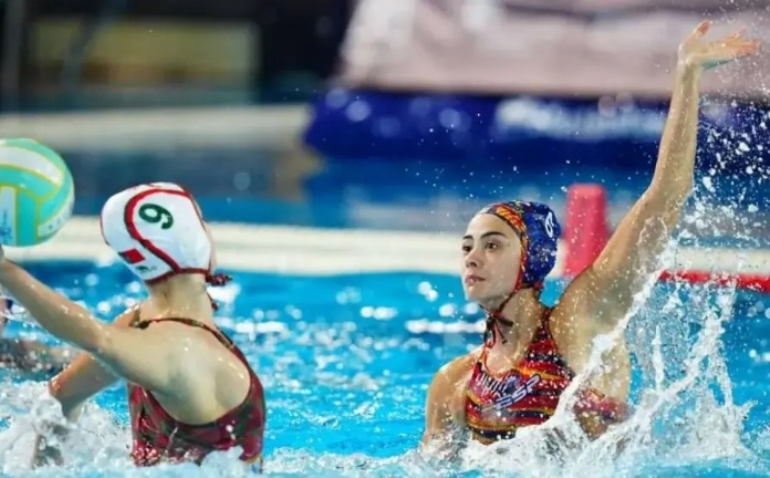 España pasa por encima de Portugal para sumar su primer triunfo en el Europeo de waterpolo femenino