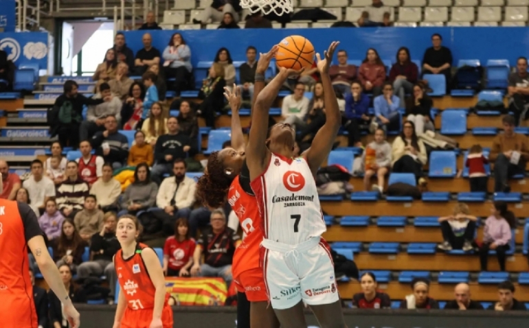 Casademont Zaragoza tropieza en Lugo y se cae del liderato de la clasificación