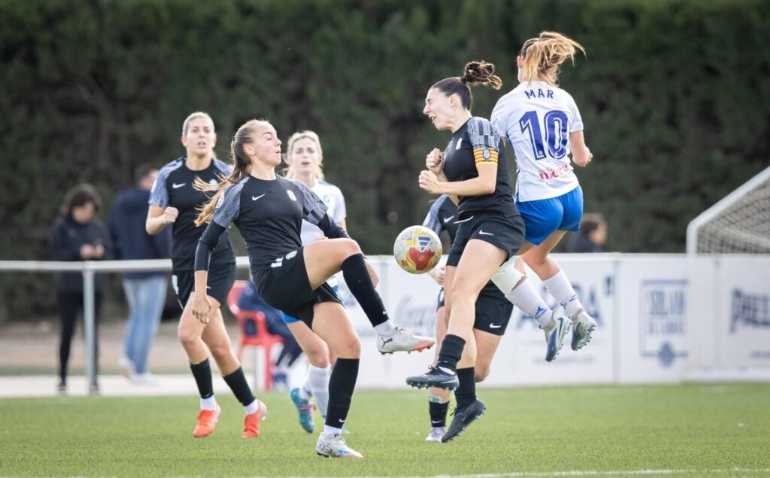 El Zaragoza CFF cae ante el Ona Sant Adrià en un duelo directo por la parte alta