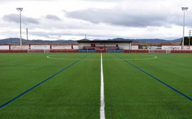 Multa de 100 euros y un apercibimiento de cierre al Atlético Cariñena tras los insultos a una árbitra