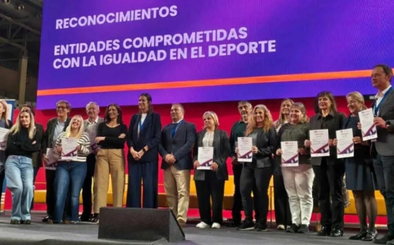 El Gobierno de Aragón premia a los clubes comprometidos con la igualdad en el deporte