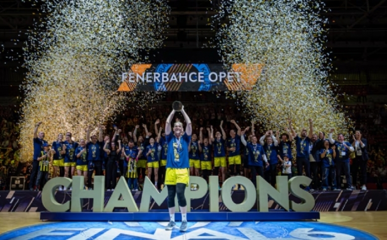 La corona es del Fenerbahçe