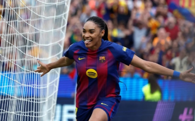 La aragonesa Salma Paralluelo brilla con el Barça: 