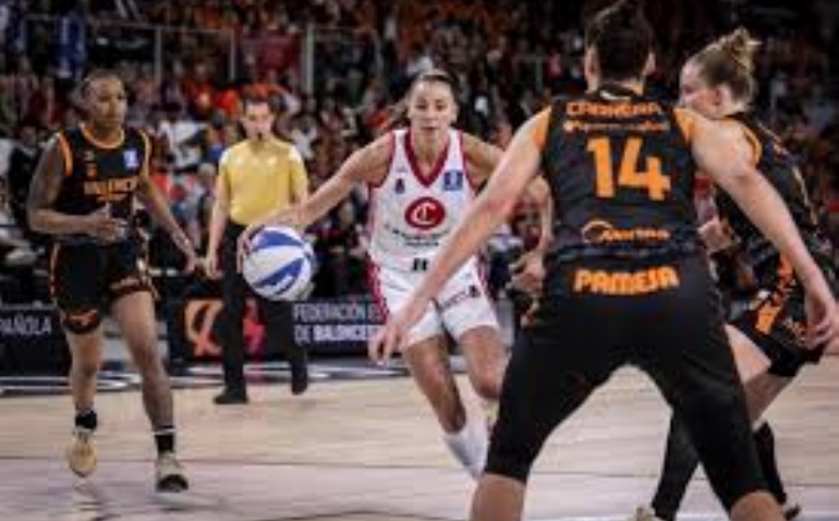 ¿Quién es el favorito entre el Casademont Zaragoza y el Valencia Basket? Una rivalidad con muchas aristas