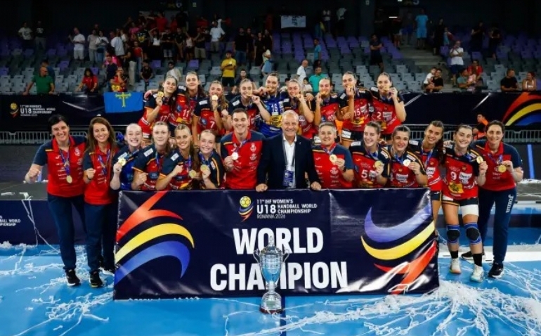 Las 'Guerreras Juveniles' revalidan título en el Mundial ante Montenegro