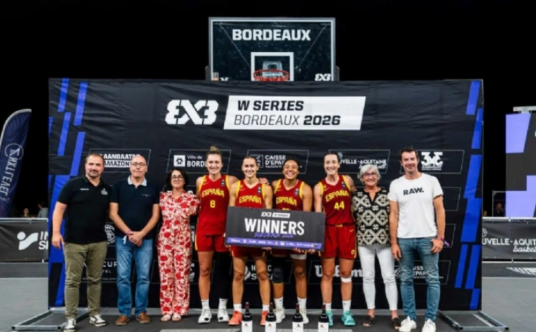 Helena Oma brilla en Burdeos ganando el 3x3 con España y se lleva el trofeo de MVP