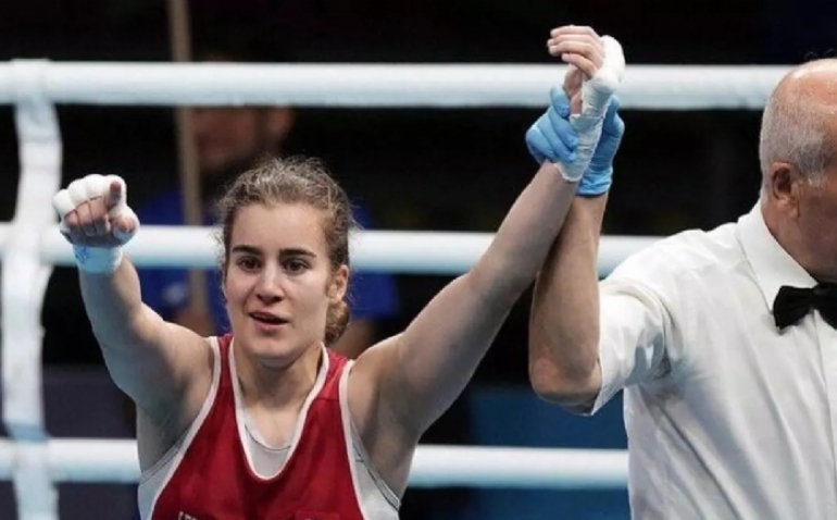 La boxeadora Laura Fuertes prolonga su hazaña y alcanza la final del Europeo