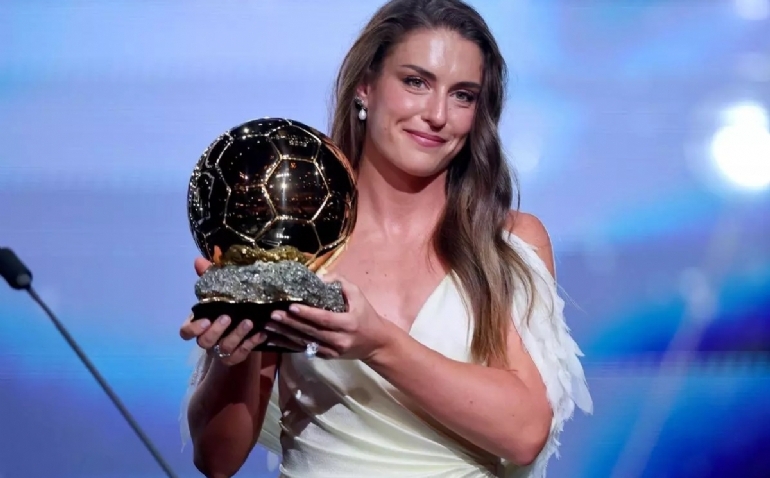 Alexia, la Reina, vuelve a vestirse de oro