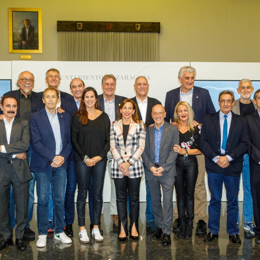 Zaragoza rinde homenaje a la histórica selección española de baloncesto que logró la medalla de plata en los JJOO de 1984